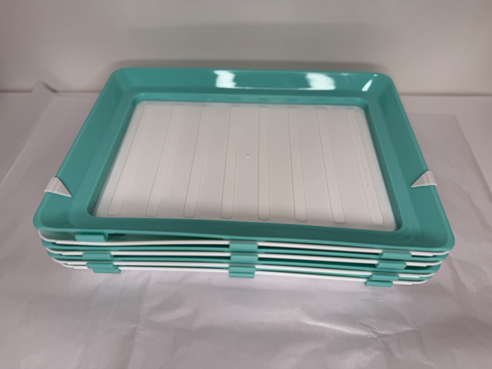 Skinny Stacks 4 Pack – Stacking Food Storage Trays Stretch Cover Unused No Box