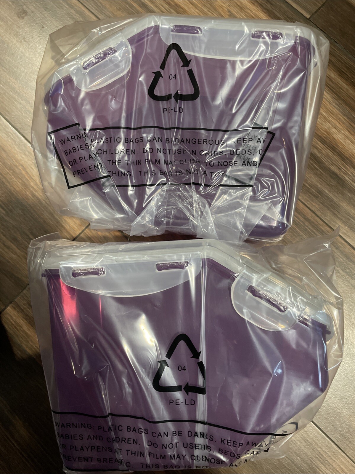 Lock N Lock Food Storage Containers 2.6 Quart (2) Containers Purple Flip Top