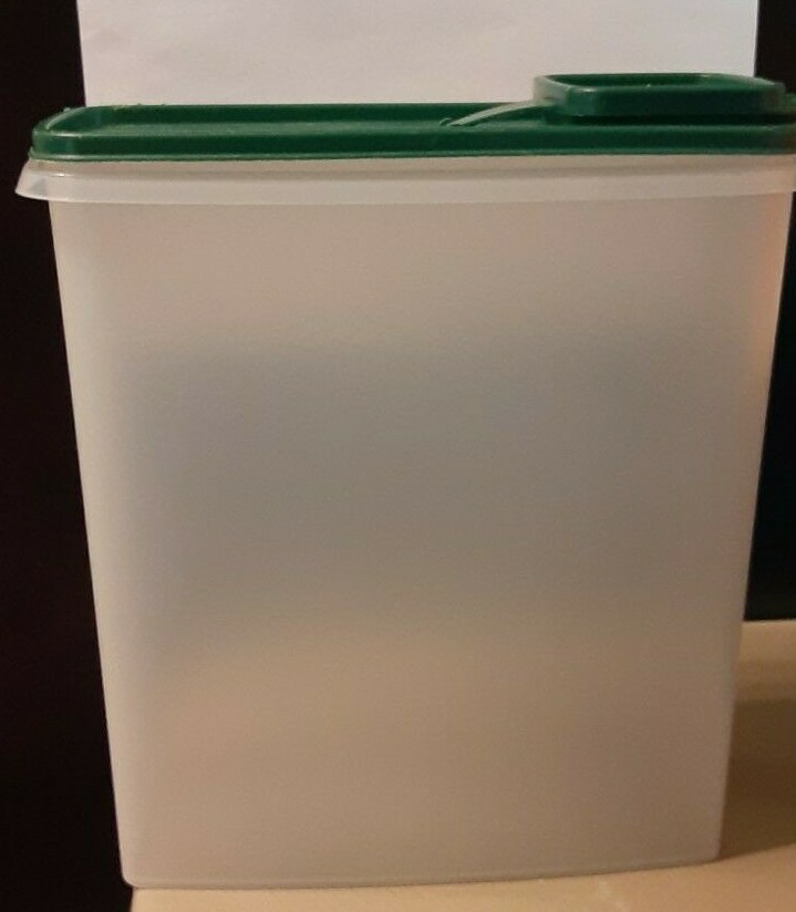 Tupperware Super Cereal Storer 1588-1 With Hunter Green Flip Top Lid