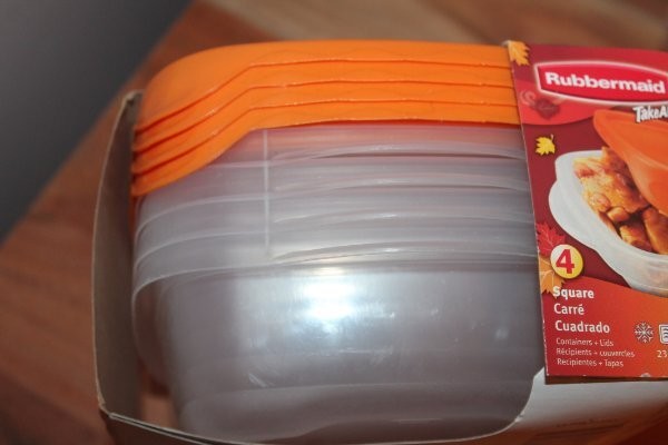 VTG 2 sets NEW Rubbermaid Take Alongs 4 square containers w EZ open Orange lids