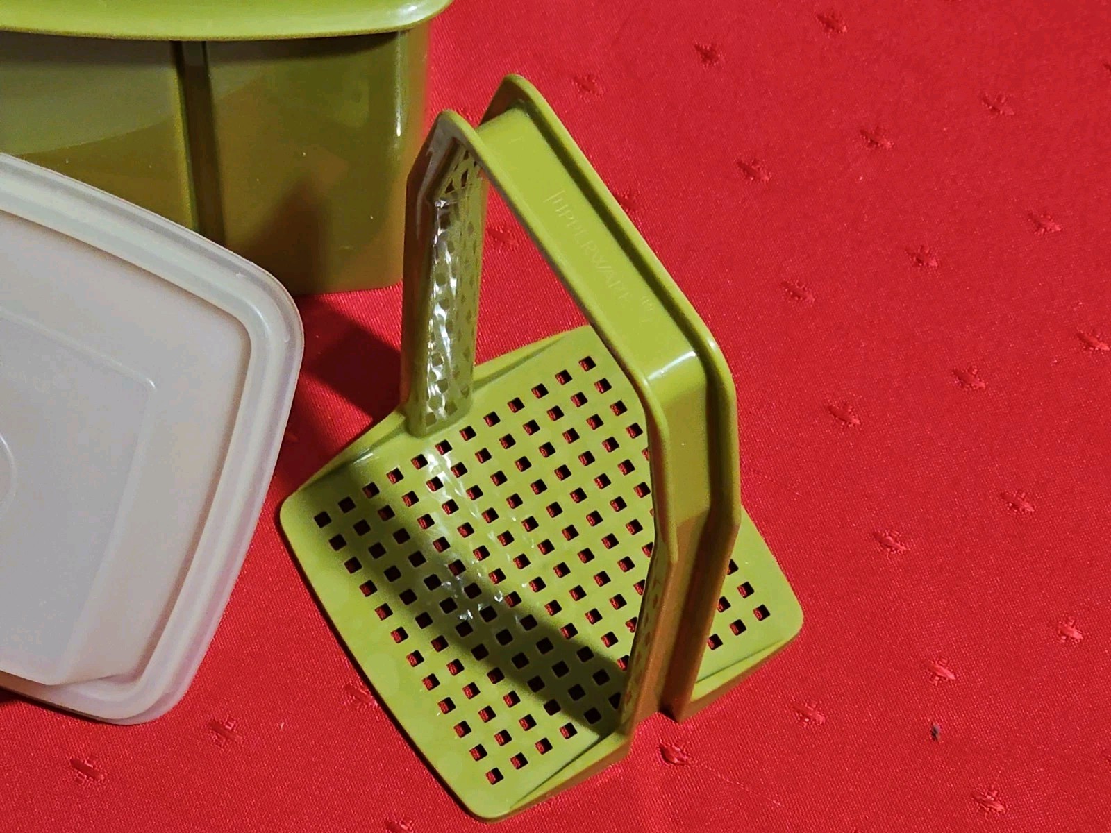 Tupperware Vintage Lot 2 Storage Container w Lids Avacado Green w/Press Insert