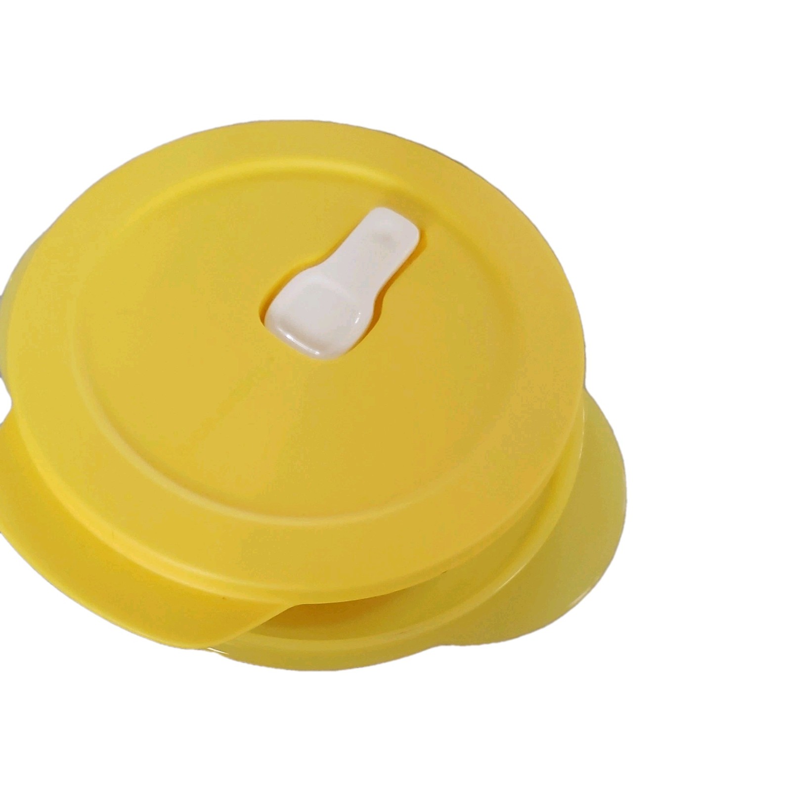 Tupperware Crystalwave Yellow Microwave Reheatable Bowl with Snap Lid 775 ml