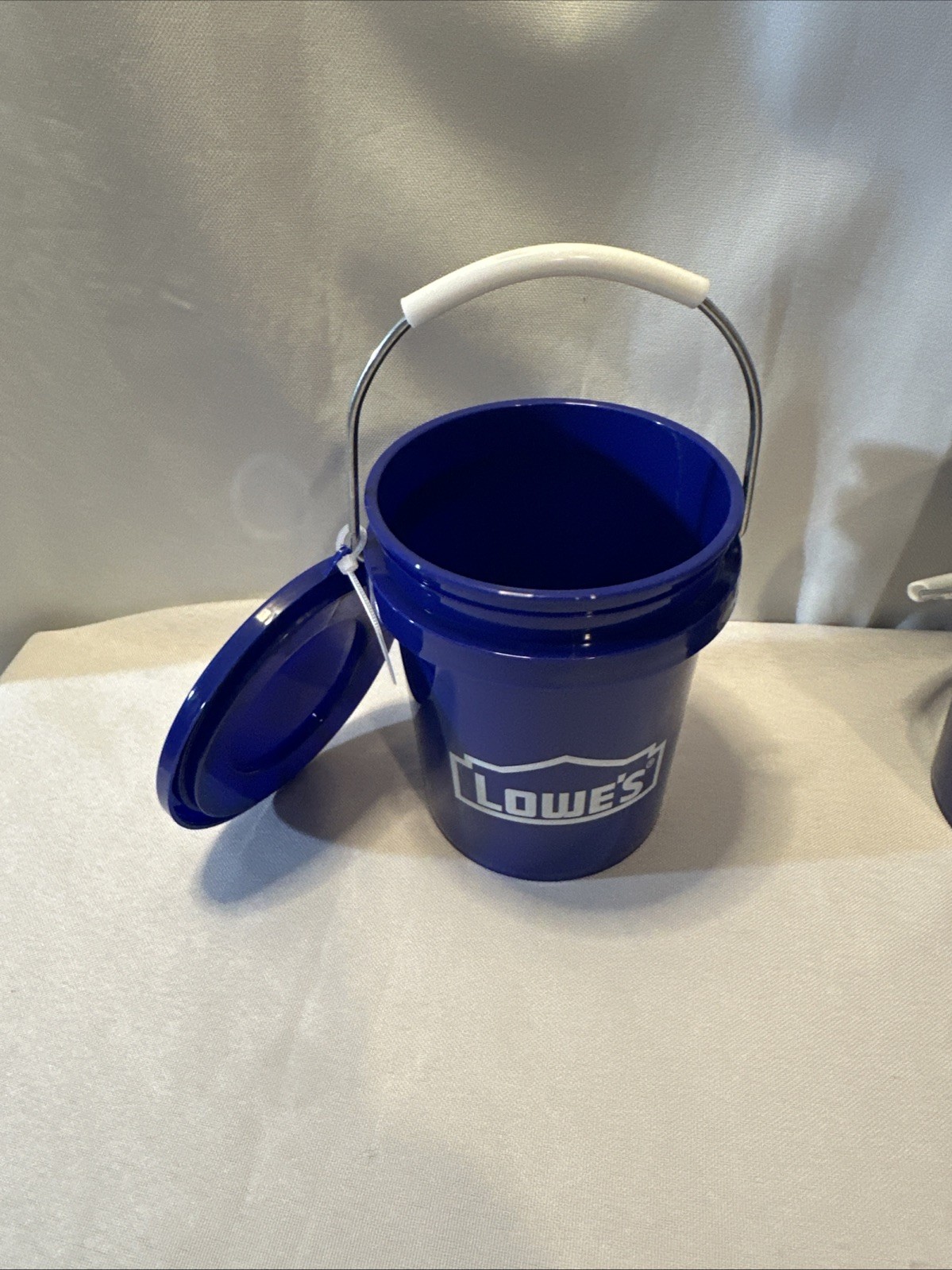 Lowe’s Mini Bucket 5-pack Set! 0.5-Quart BPA-Free Polypropylene, With Lid NEW