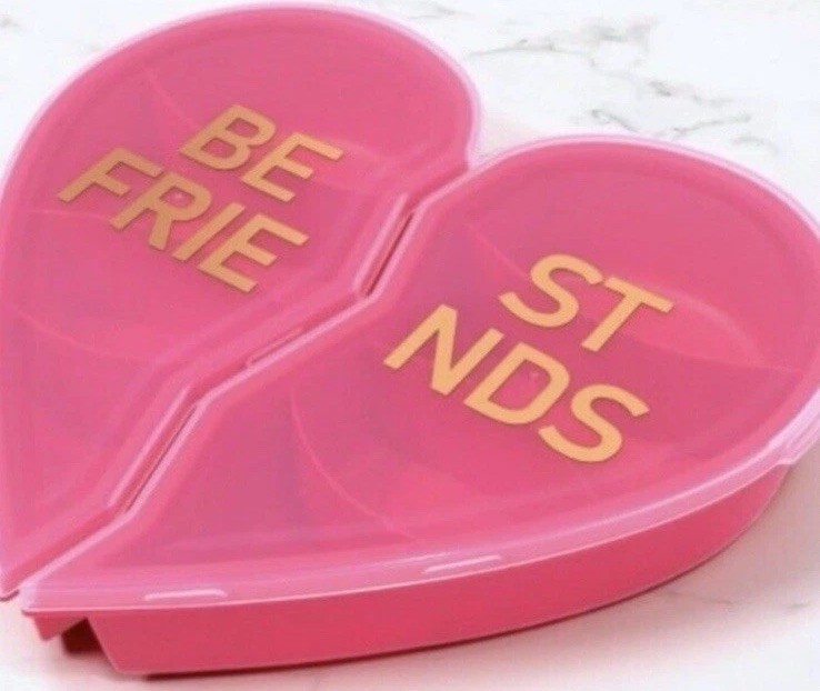 TARGET Valentine Best Friends Heart-Shaped Snack Box SNACKLE Box Red