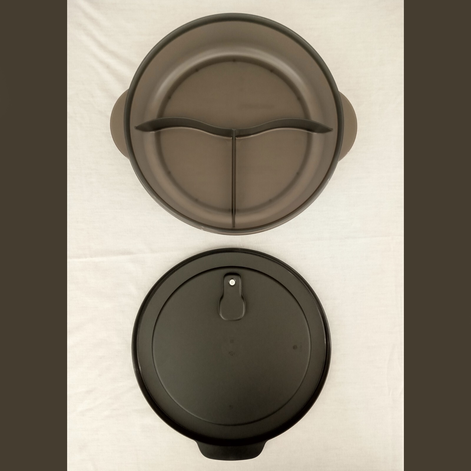 Tupperware CrystalWave Microwave Round Dish Sheer Black Lunch Dinner RARE NEW