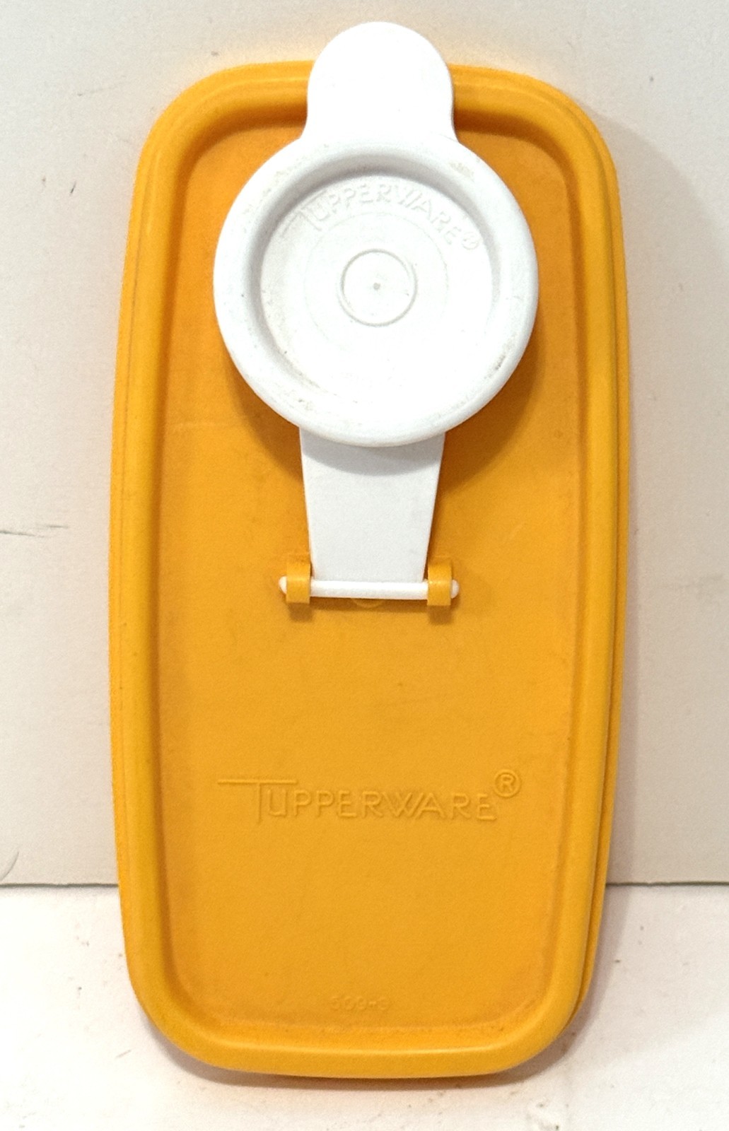 Vintage TUPPERWARE JR CEREAL STORER SEAL w/ FLIP CAP Replacement Lid #509 Orange