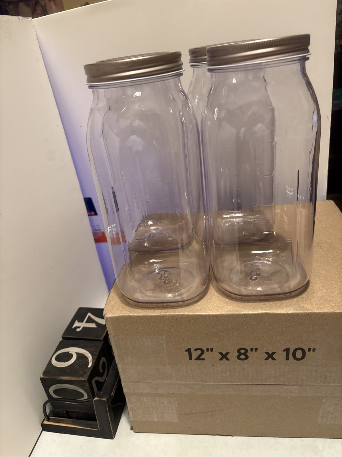 4pc Canisters/. Storage Jars each holds 6 cups