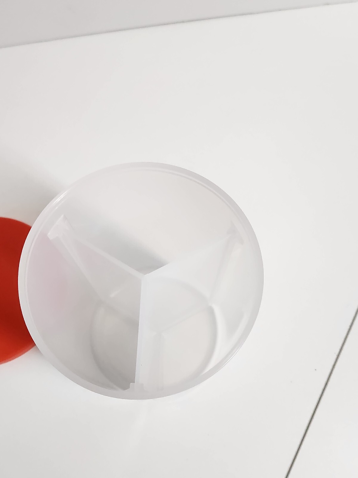 Tupperware 3 N 1 ….. 6 Cup Canister