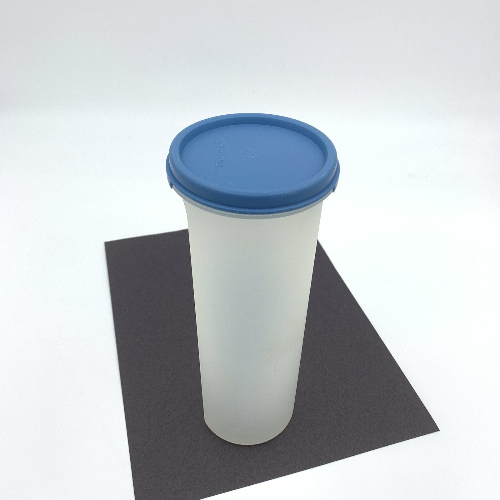 Vintage Tupperware Module Mates Spaghetti Container #4 Light Blue Lid 30 fl oz