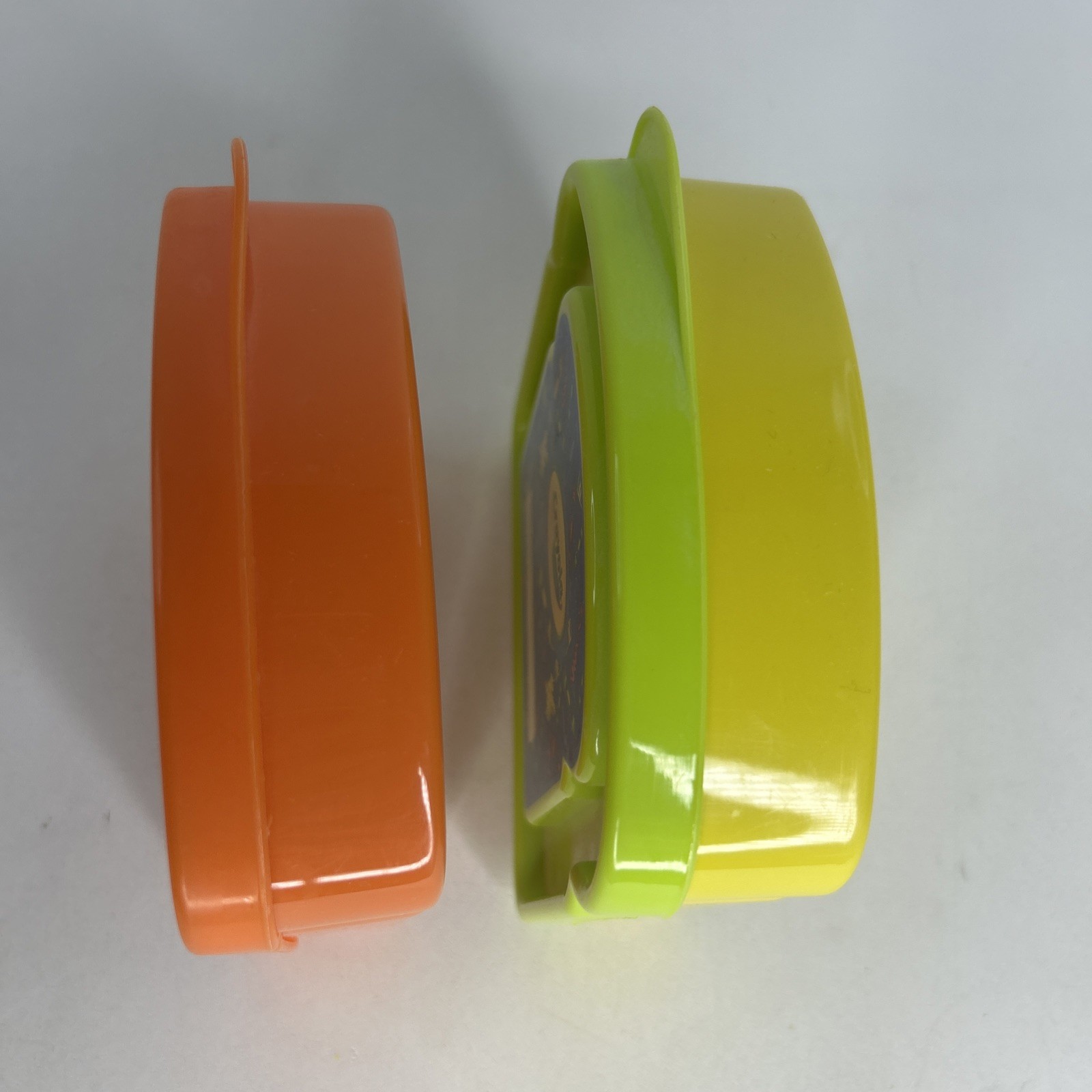 2 Crayola Sandwich Snack Packer Container Set Box Orange Green Yellow Lunch 2010