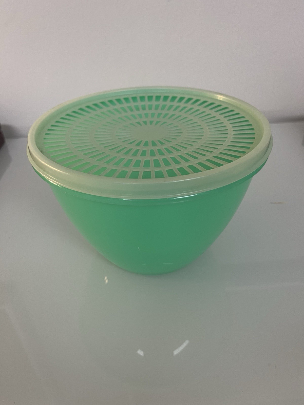 Vintage Tupperware Crisp-It Lettuce Keeper Green Bowl Colander Lid & Spike Jade
