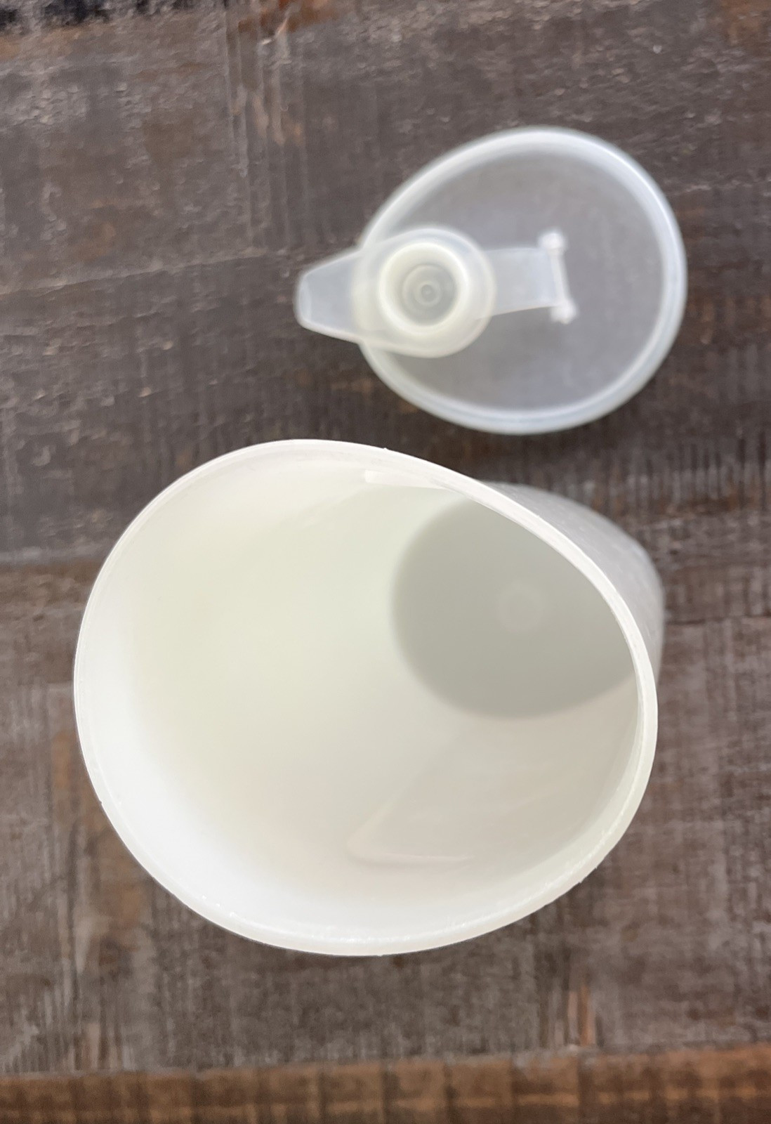 Vtg 2 Cup Tupperware Syrup Container Pitcher 640 w/ Lid 641 642 pour-FREE SHIP*
