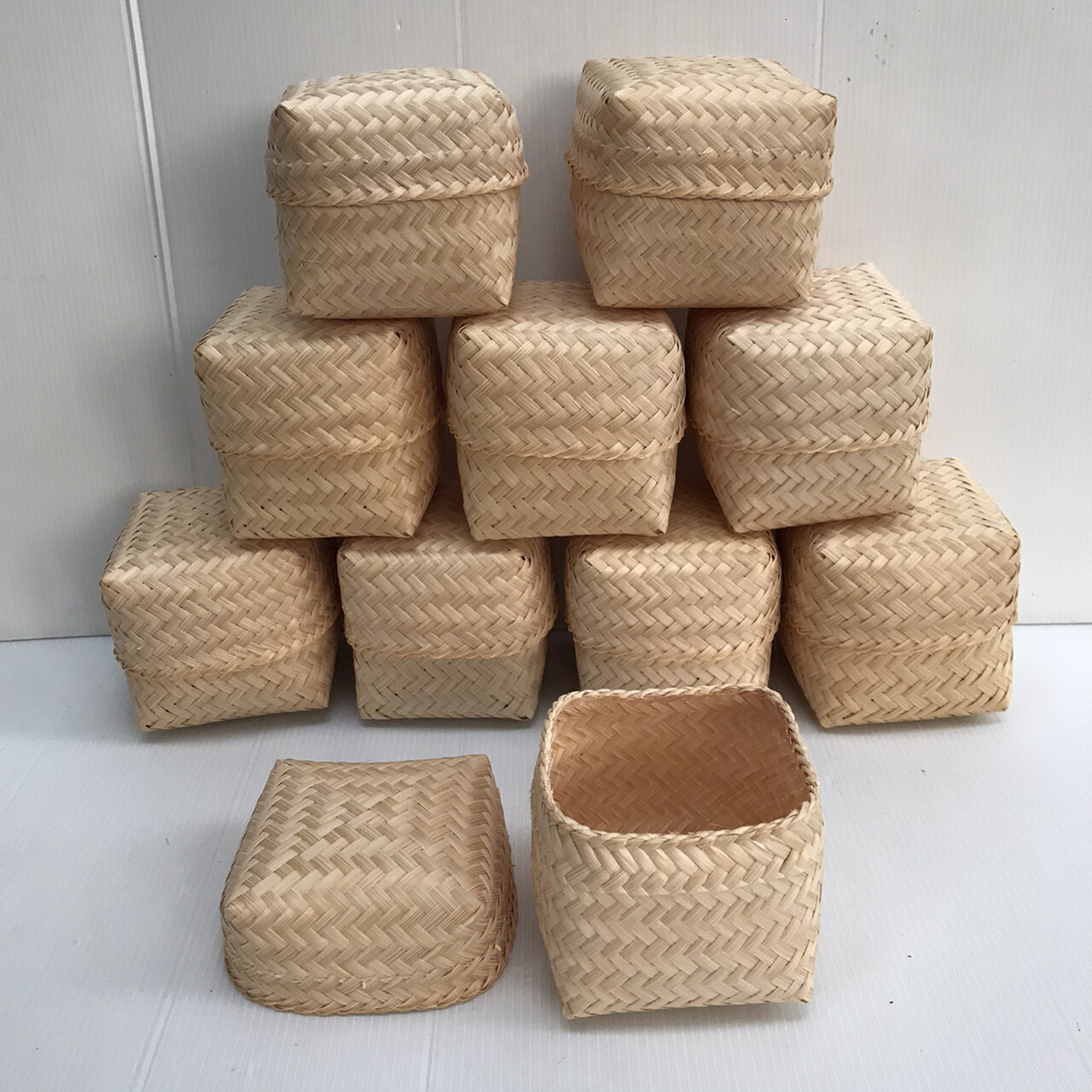 Vintage Thai Handicraft Kratip Sticky Rice Small Bamboo Serving Basket Size3″X3″