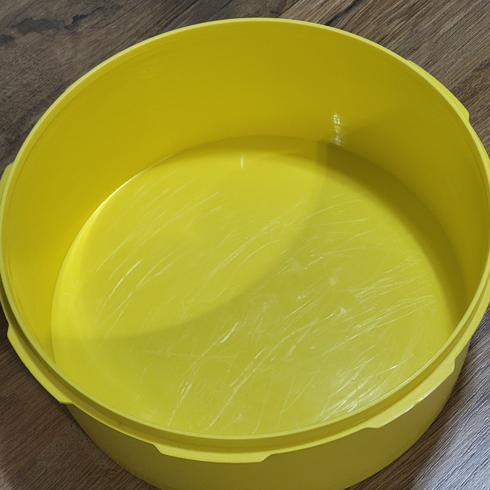 Vintage Tupperware Yellow Round Servalier Storage Container 1204-13 Lid 1205-5