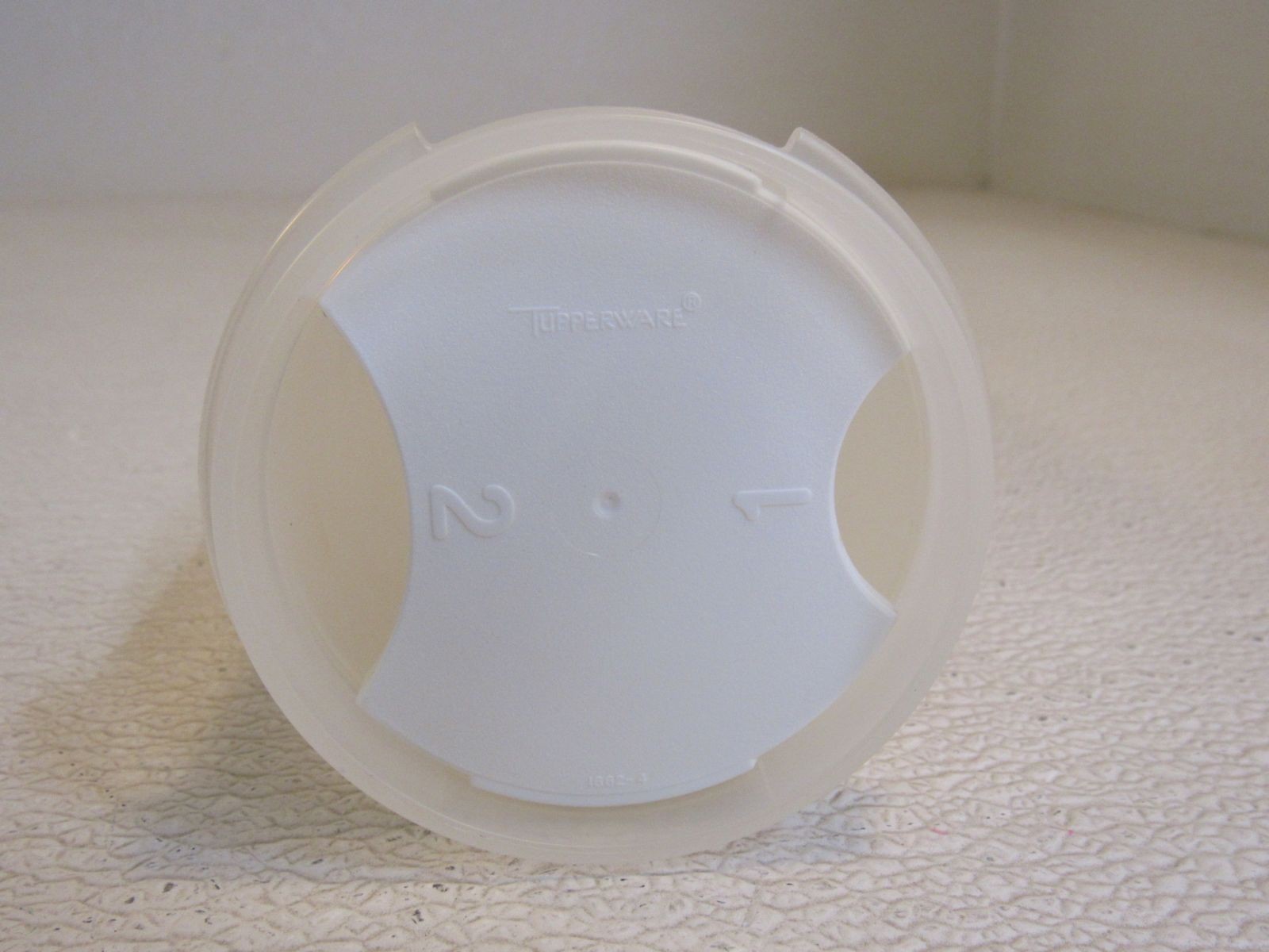 Tupperware Spaghetti Dispenser Modular Mates Frost/Navy 4-3/4-C 1.1-L 1661-8