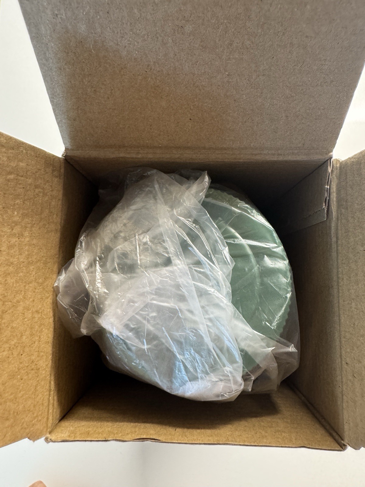 SALADkind Portable Salad Pod; BPA free; dressing compartment; Leakproof lid NIB