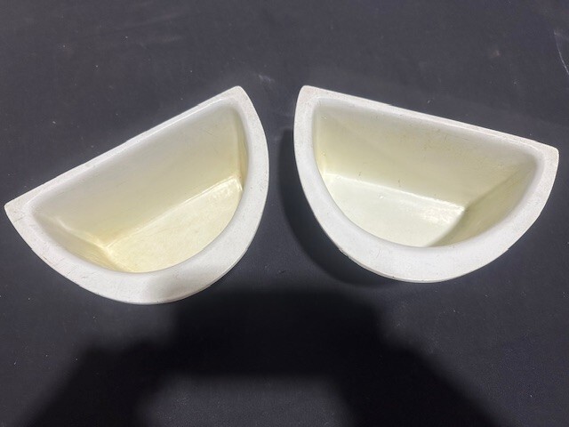 **LOT OF 14** “BON CHEF 5102” WHITE POLY CANE COATED HALT-MOON FOOD CONTAINERS