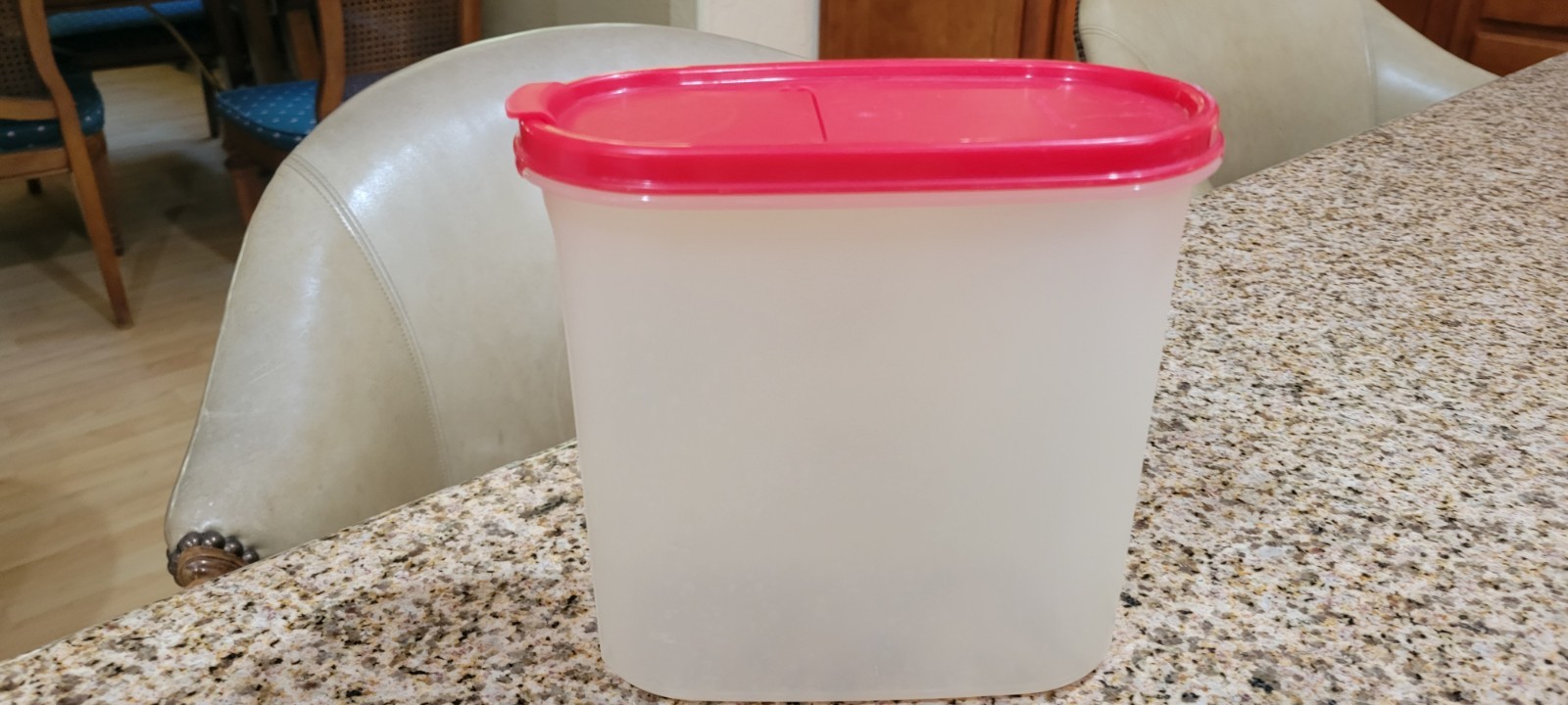 Tupperware Vintage Modular Mates #3 Oval Container Red Pour Spout 7.25 Cups