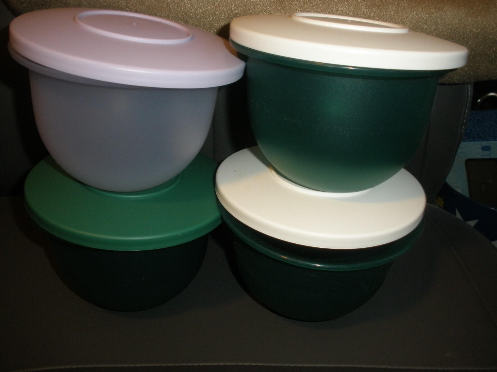 4 Tupperware Impressions Bowls Assorted Colors 550 ml 2 1/4 Cups #3621B (SU106)