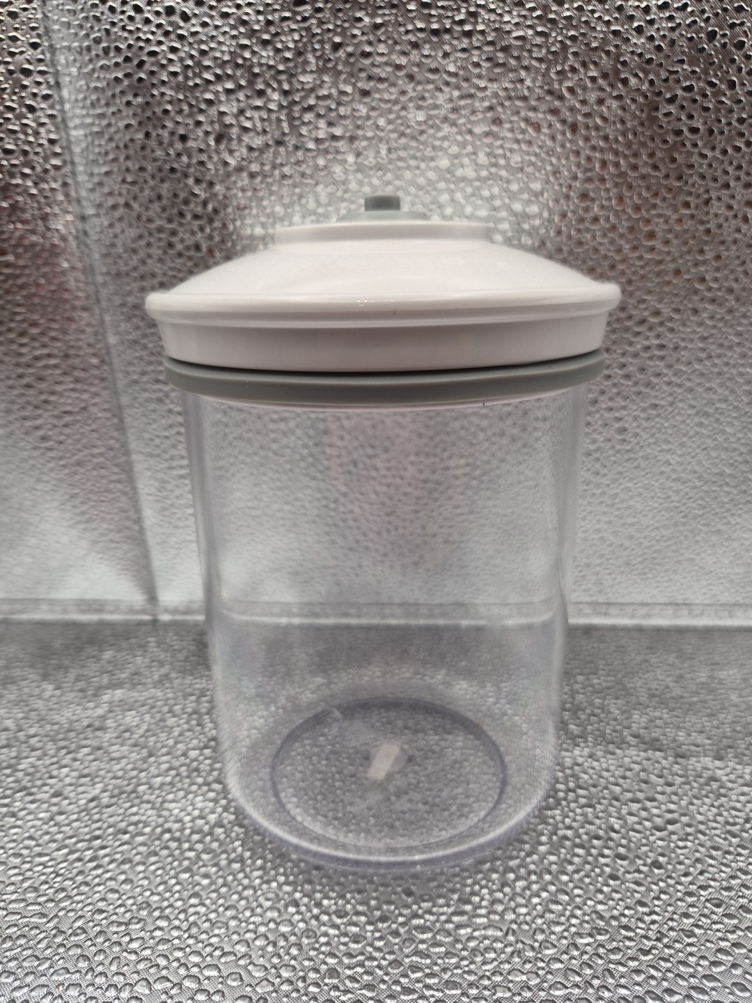 FOODSAVER Vacuum Canister 25 oz Storage Container Clear Snail KY-114 (4″ x 5⅞”)