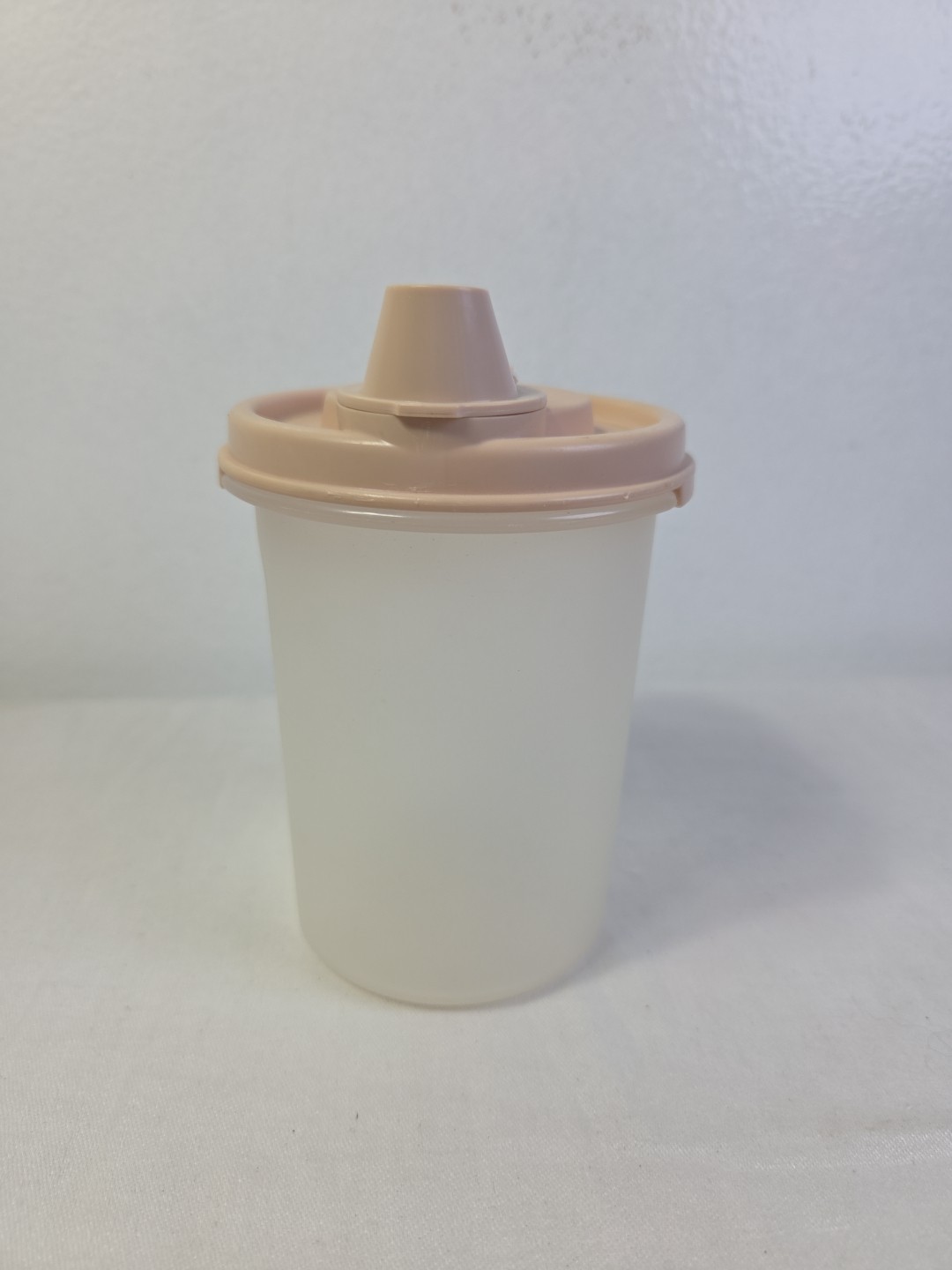 Tupperware Modular Mate Container with Pink Easy Pour Lid / Spout
