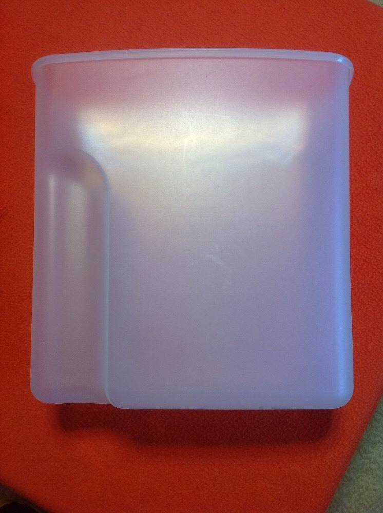 Sterilite – 6.4 Quart 6.1 Liter Cereal Container – No Lid
