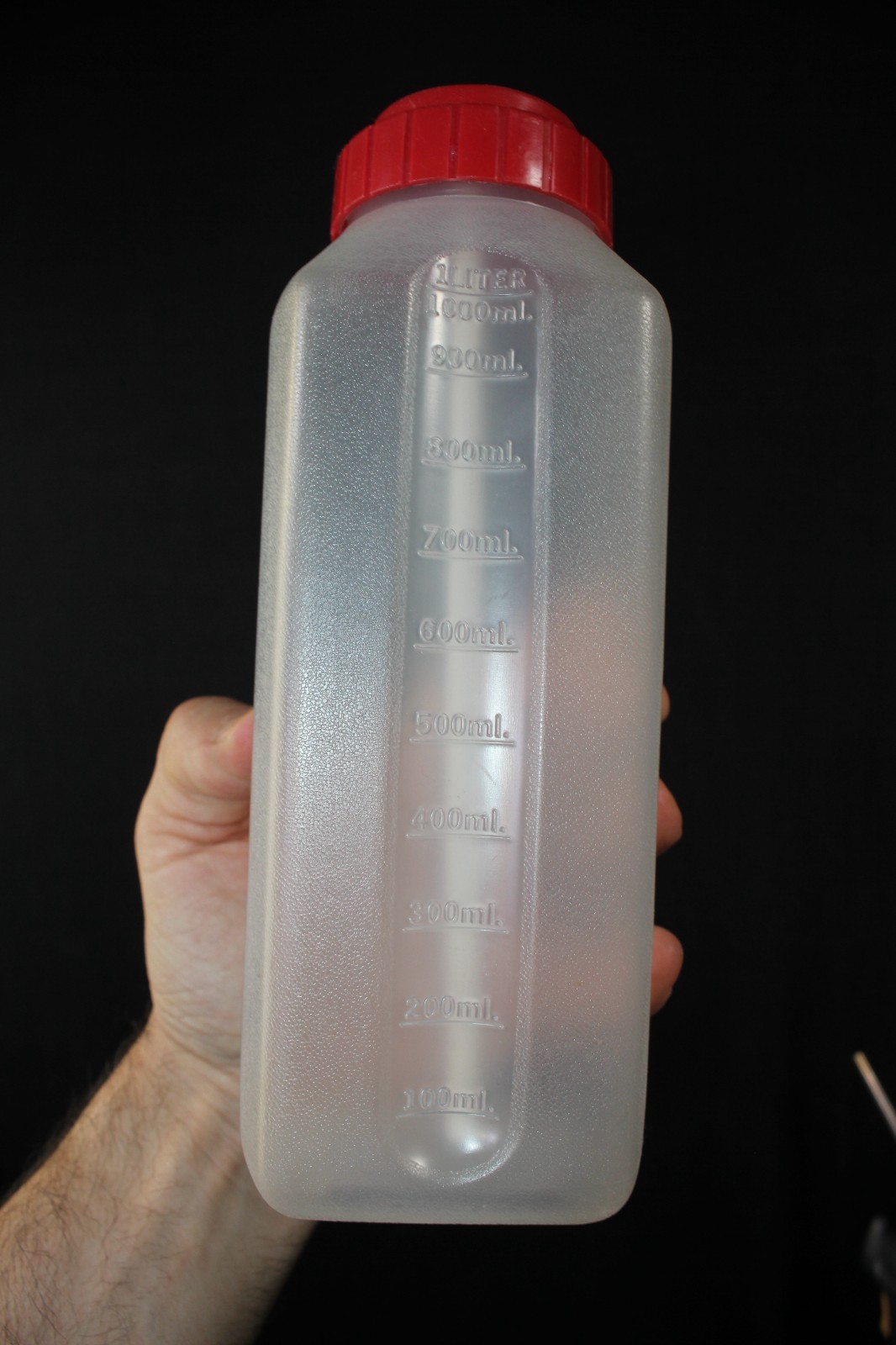 Vintage Rubbermaid Sippin’ Saver Drink Bottle 1 quart 940mL Flip Up Lid w/ STRAW