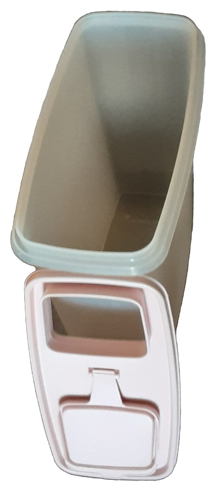Tupperware Cereal Keeper 20 Cup Pink Lid 1588 10 x 9 x 4.5 Inches Vintage