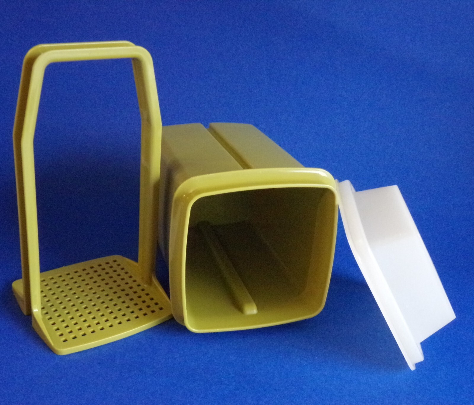 Vintage Tupperware Pick-A-Deli Pickle Keeper 3 Pc Set Avocado Green 1330-6