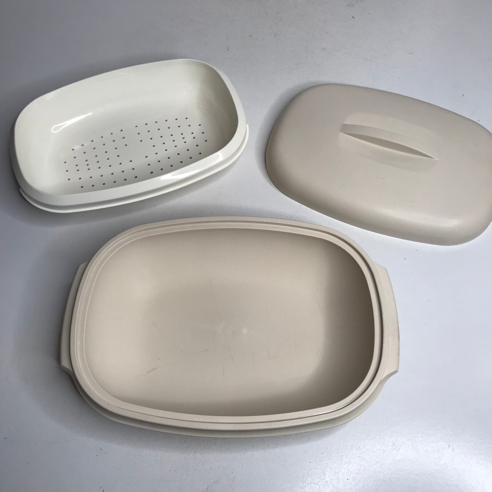Vintage RetroTupperware Serving Dish with Built in Strainer & Lid