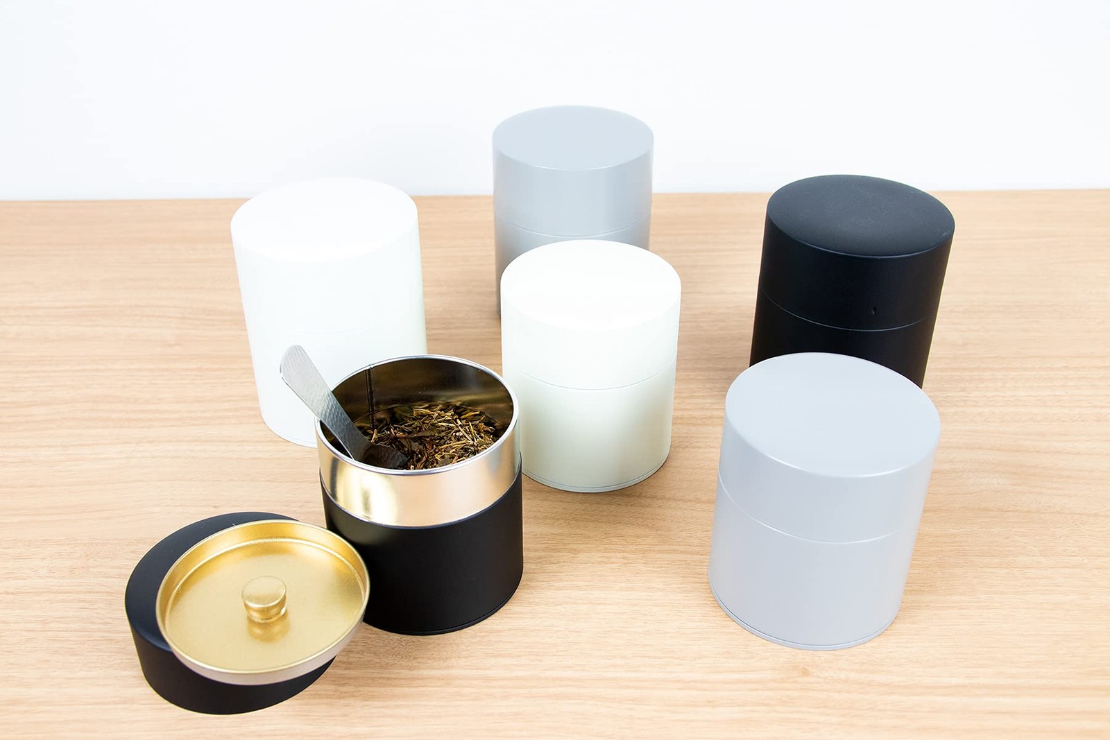 Nichinichidougu Steel Tea Caddy Canister Flat Type 200g Matte Black Japan