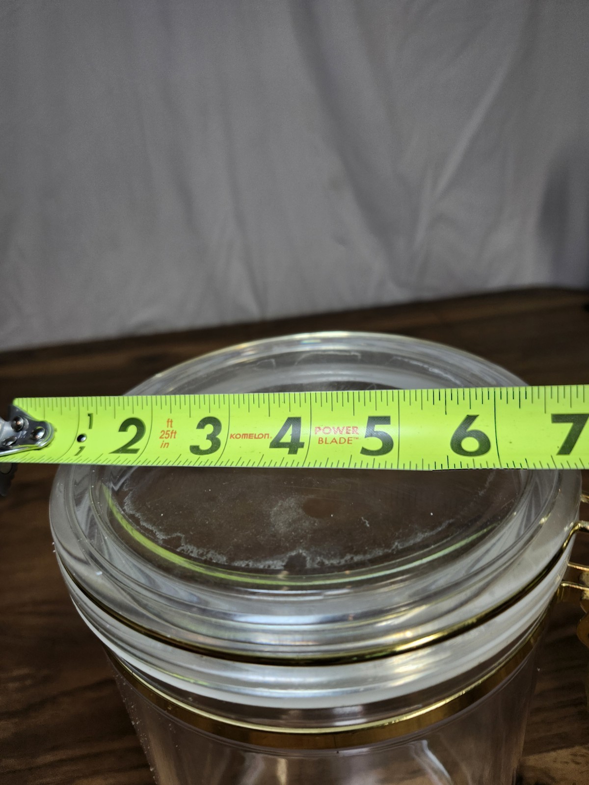 Felli Clear Plastic W Gold Round Airtight Container Storage