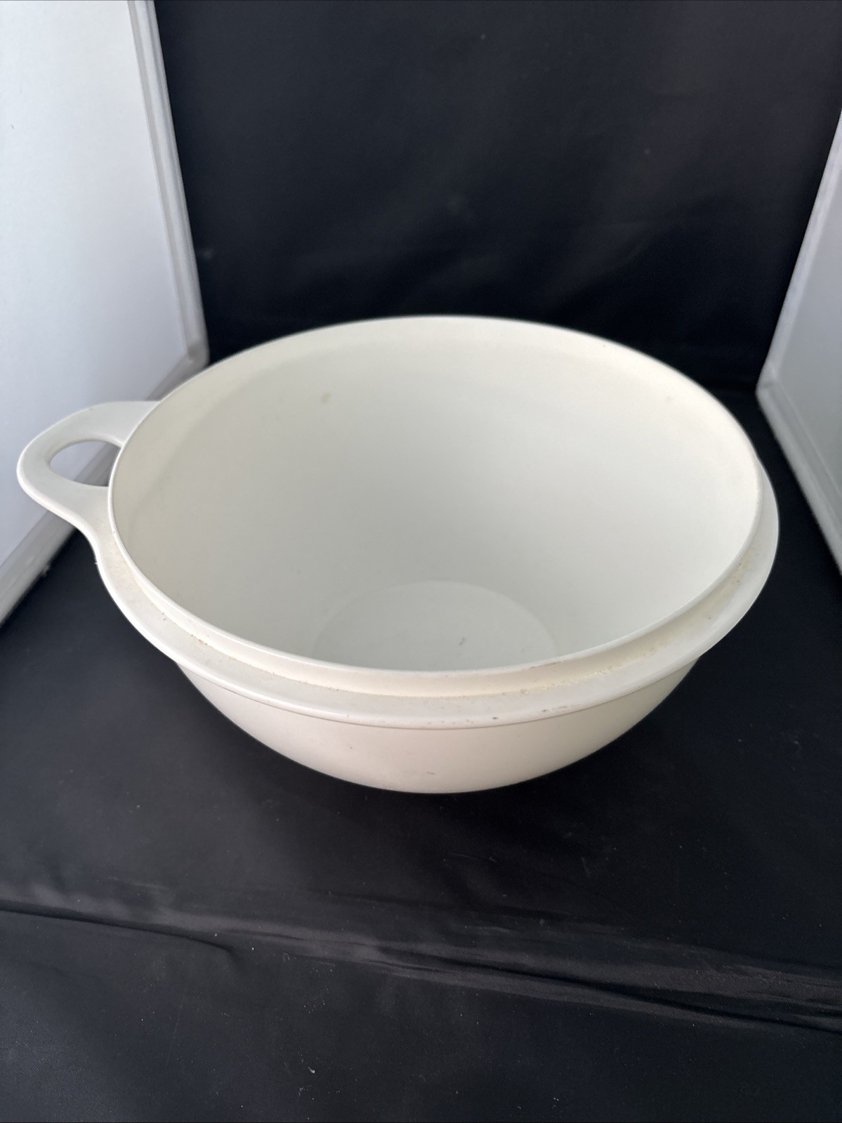 Vintage Tupperware 12 Cup White Bowl 2677-B-1 -Bowl Only