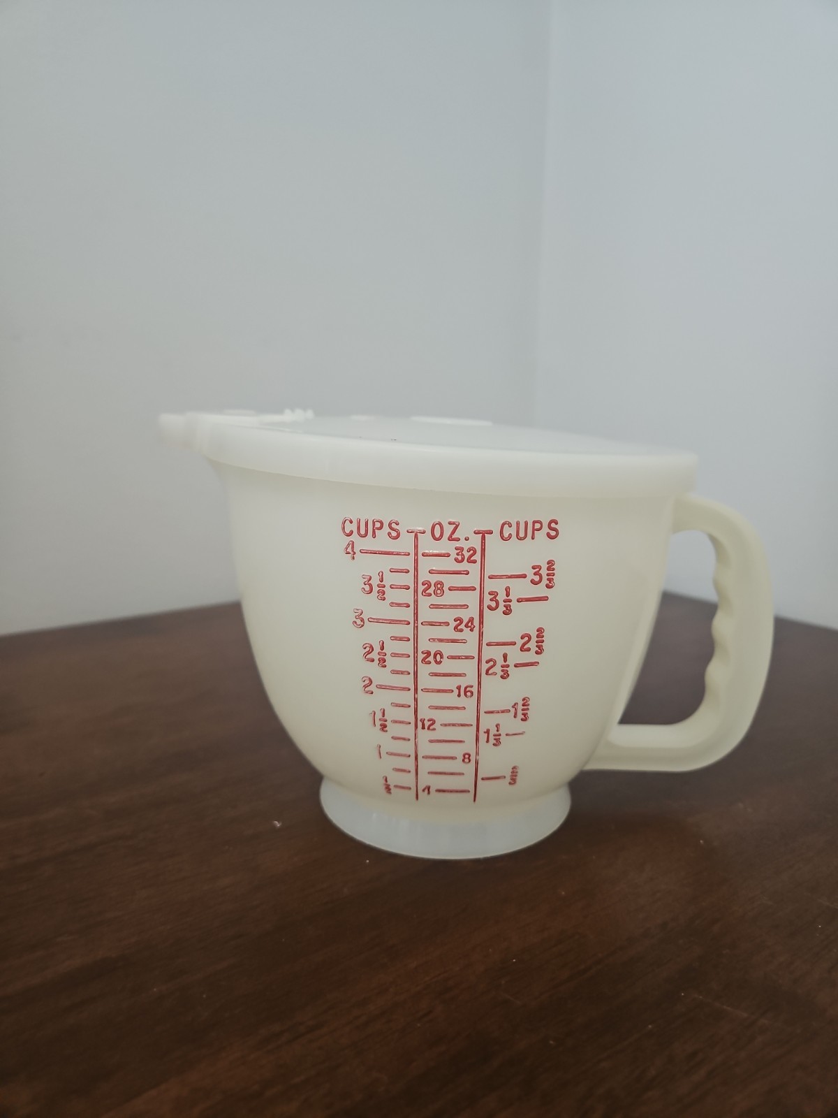 Vtg TUPPERWARE 4c Mix n Store Lid w/ spout lid – EUC