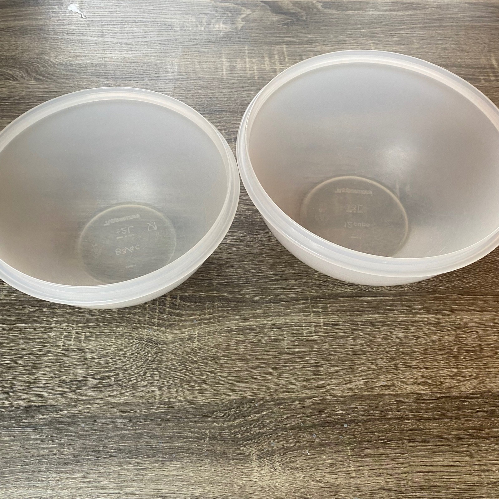 Tupperware Mixing Bowls Set of 2 Frosted Clear 12 Cup 3L & 8.75 Cup 2L USA Made