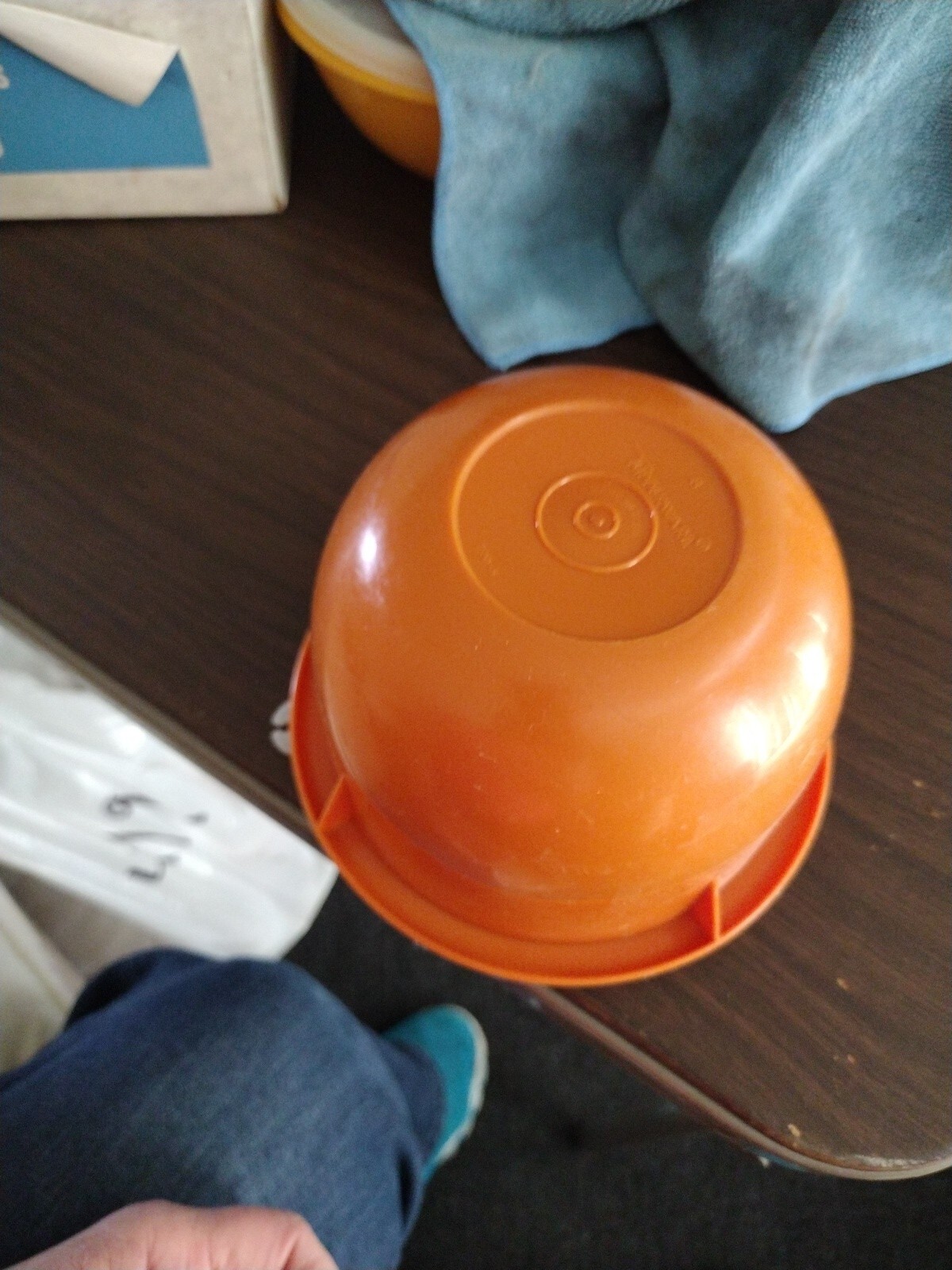 G1 Vintage Tupperware Small orange Small Mixing Bowl 270-5 WITH LID