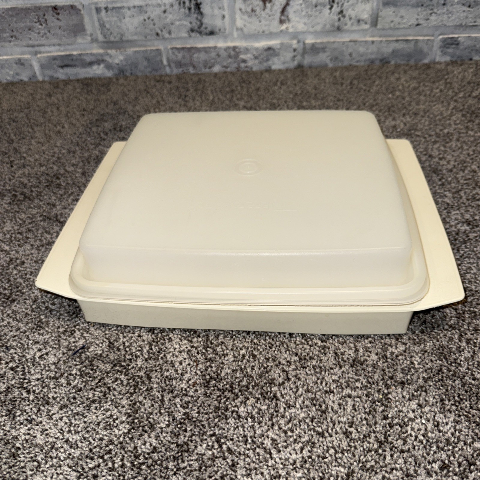 VTG Tupperware Deviled Egg Keeper Container, Beige Base ~ 4 Pieces