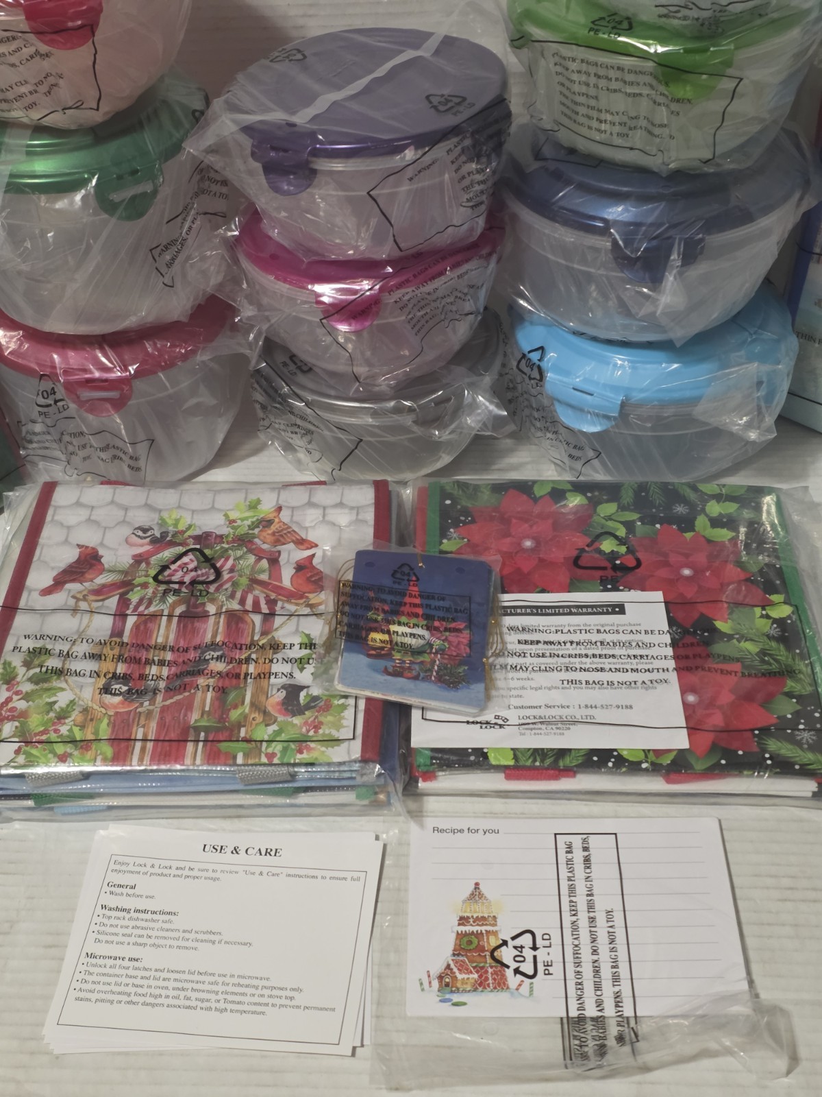 Lock & Lock Set of 9 Different Colored Containers w/ Christmas Gift Bags NEW