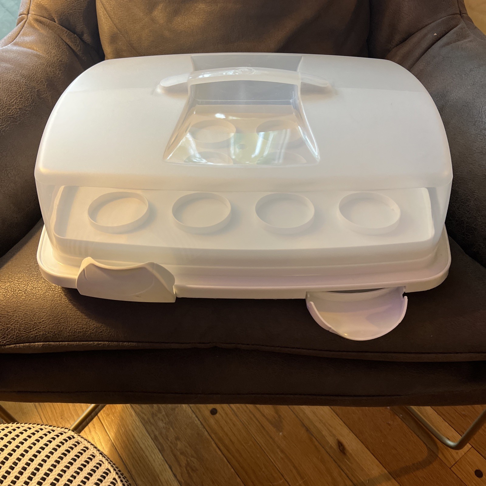 Wilton THE ULTIMATE 3 in 1 CADDY Cake Cupcake Holder Carrying Case Gently Used