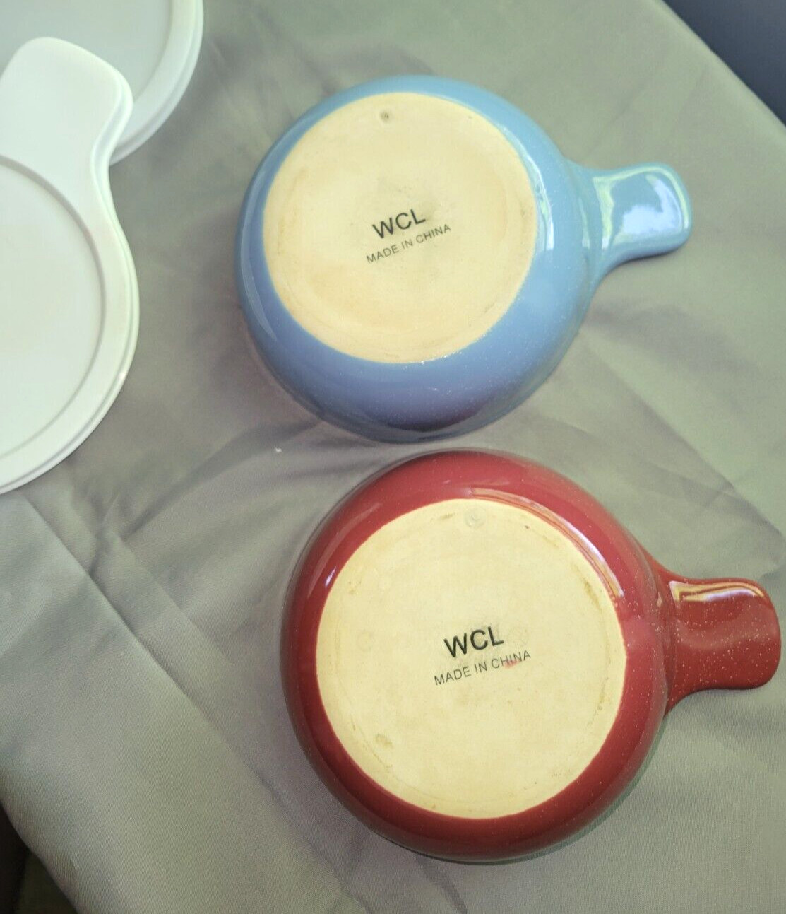 Set of 2 Serving/Soup/Cereal? Containers with lids made by WCL made in China