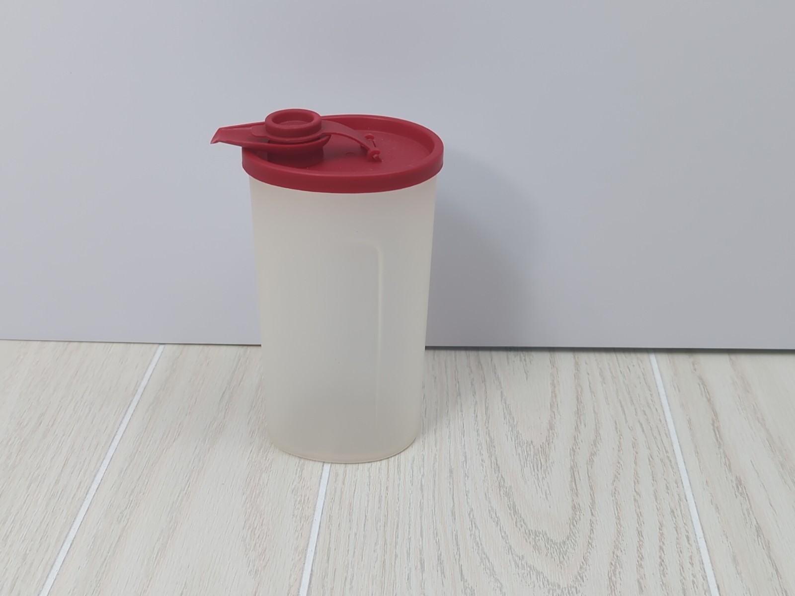 Tupperware Sweet Saver Syrup Dispenser 640-10 Red Lid pour Spout vintage