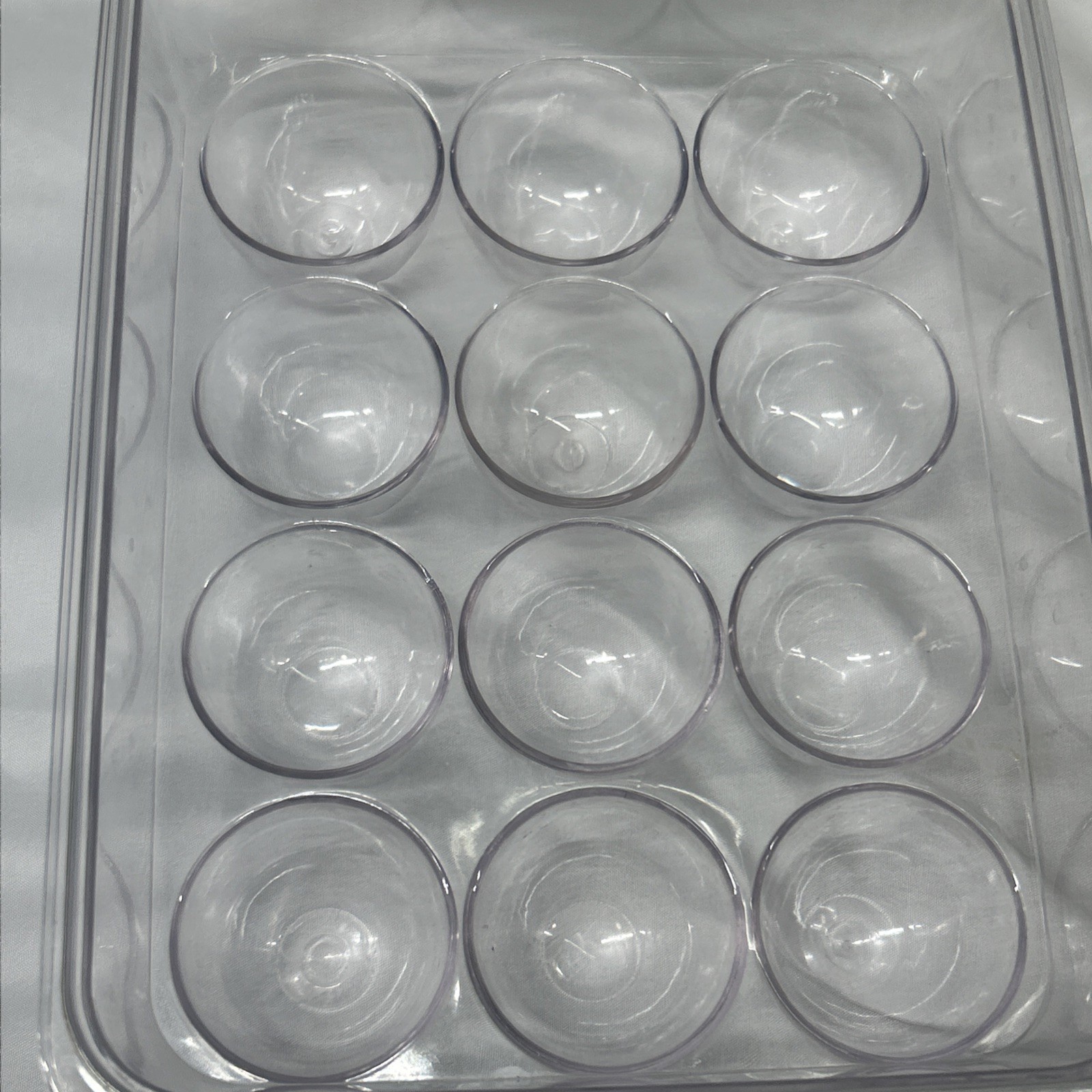 Plastic Egg Storage Tray Holder for Refrigerator, 12 Eggs – Clear
