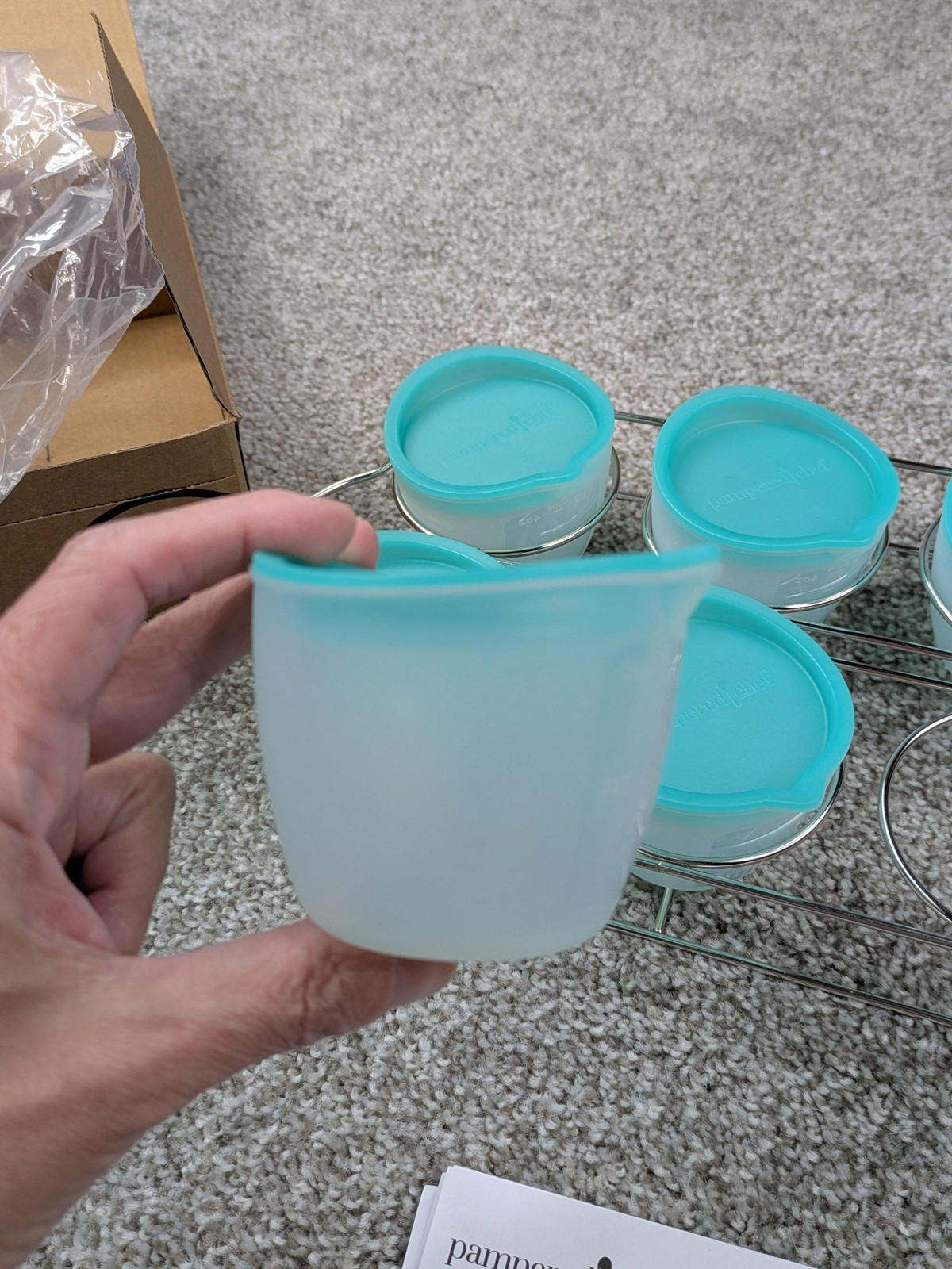 Pampered Chef Mini Freezer Bowls & Rack Set Of 6 Teal Lids Storage Cups