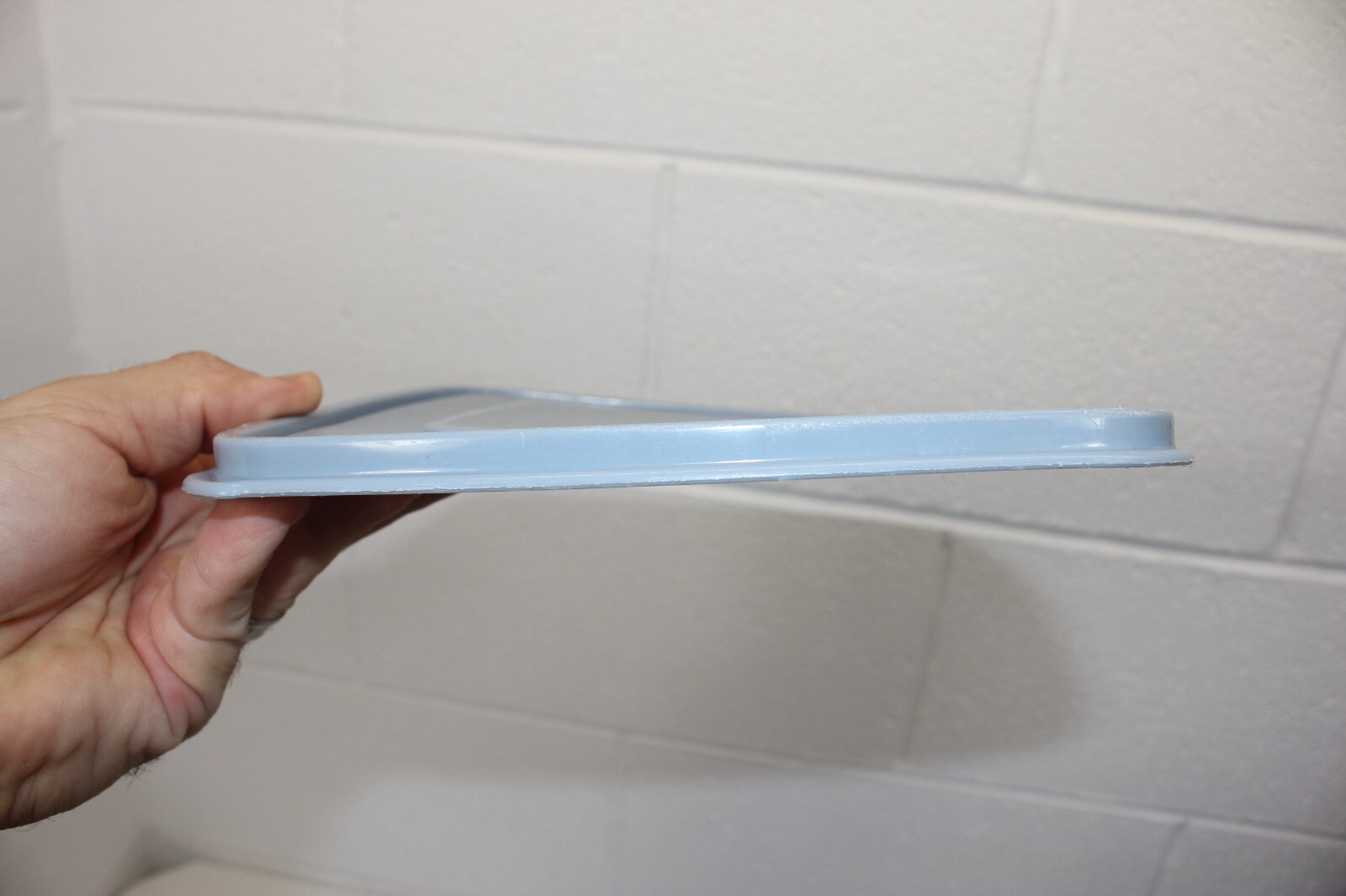 Rubbermaid 8.5″ Servin Saver Square #3 BLUE Replacement Snap Lid Seal 0013 GUC