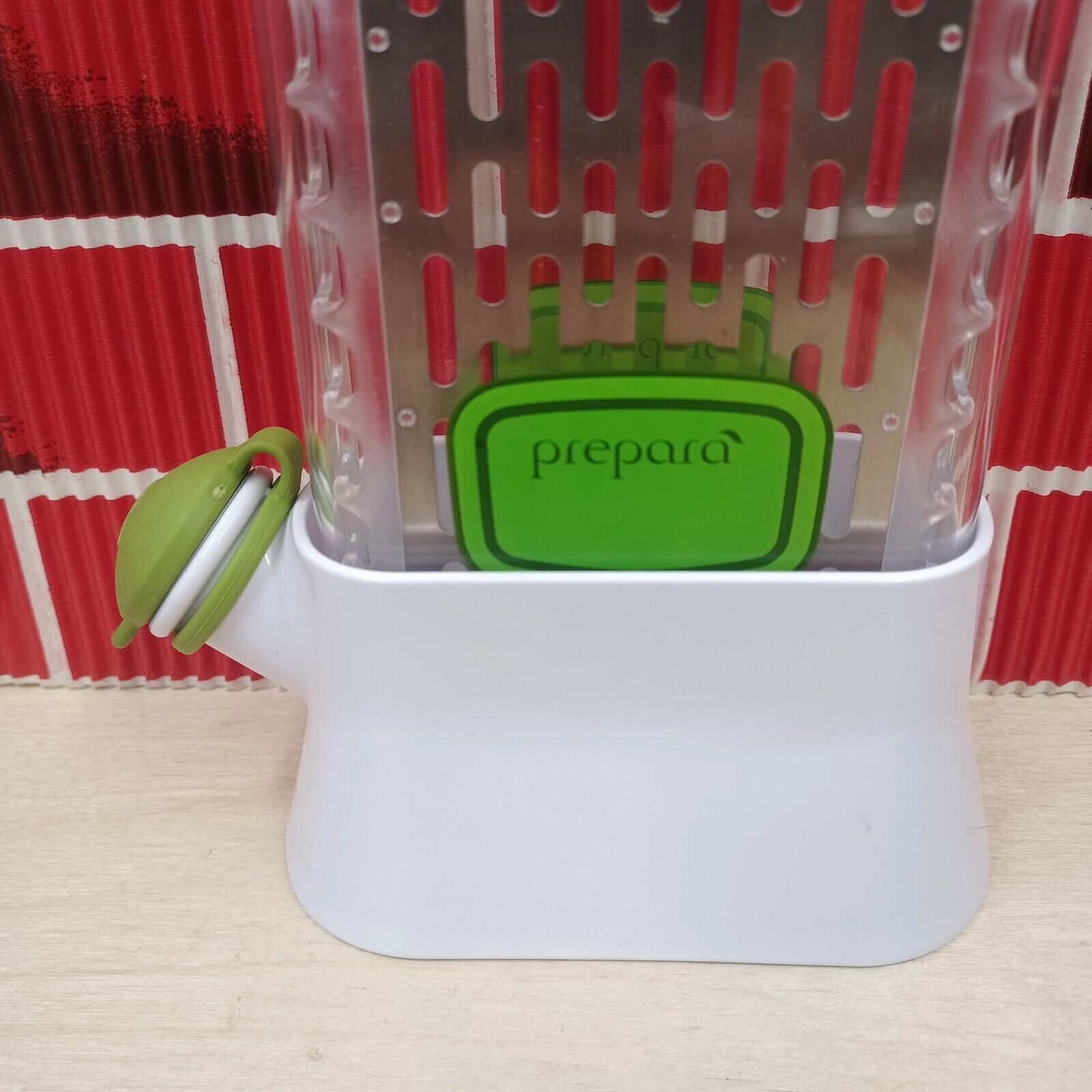 Prepara HERB KEEPER Saver Refrigerator Helps HERBS Stay Fresh Storage Pod