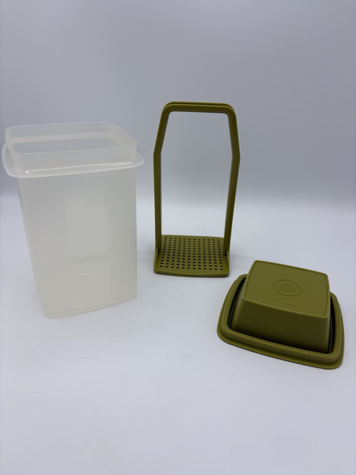 Vintage 70s Tupperware Pickle Keeper Container Avocado Green Pick-a-deli