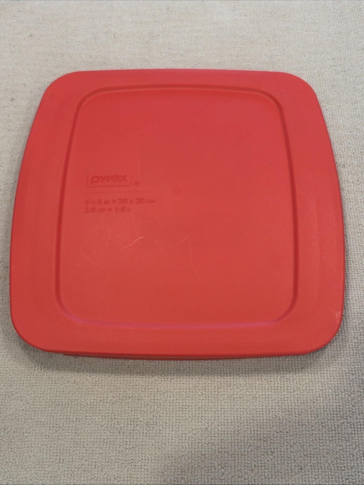 Pyrex C-222-PC 2qt 8 X 8 Poppy Red Easy Grab Plastic Lid