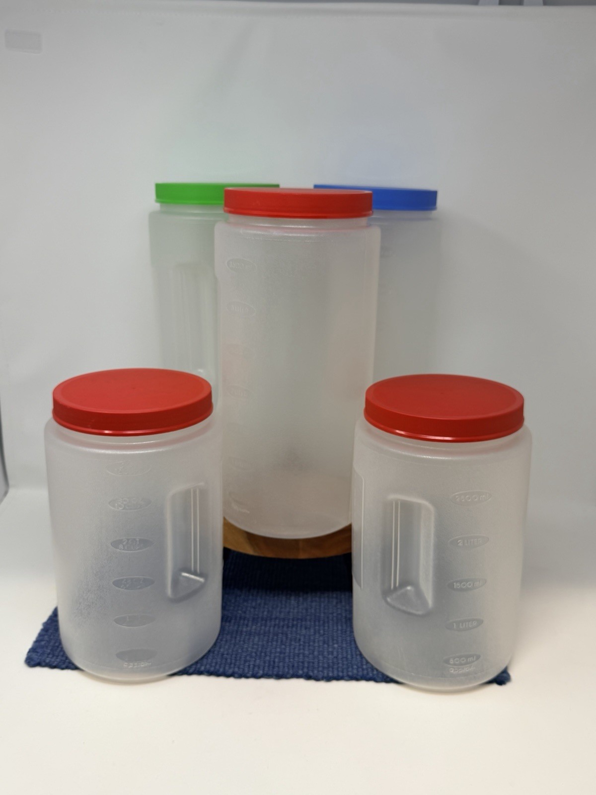 Set of 5 United Solutions Gallon And Quart Plastic Food Canister. Made In USA
