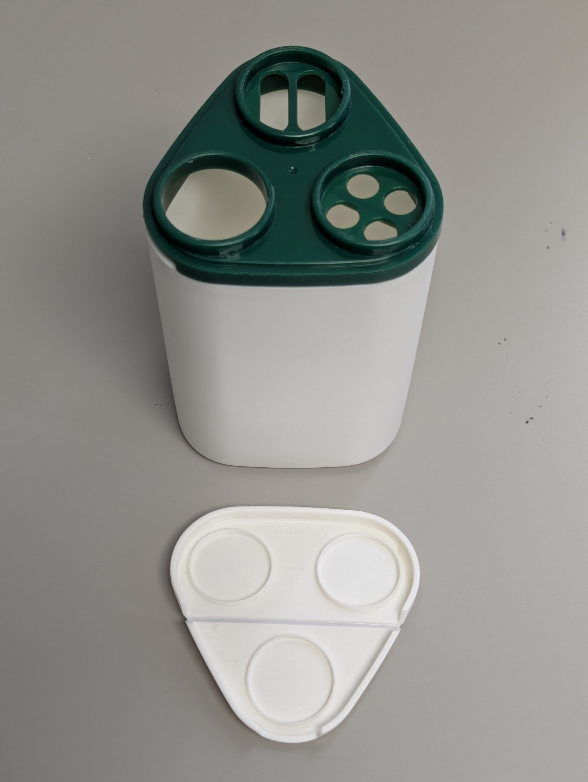 Vintage Tupperware #1630 Triangular Shaker White Hunter Green Parmesan Cheese