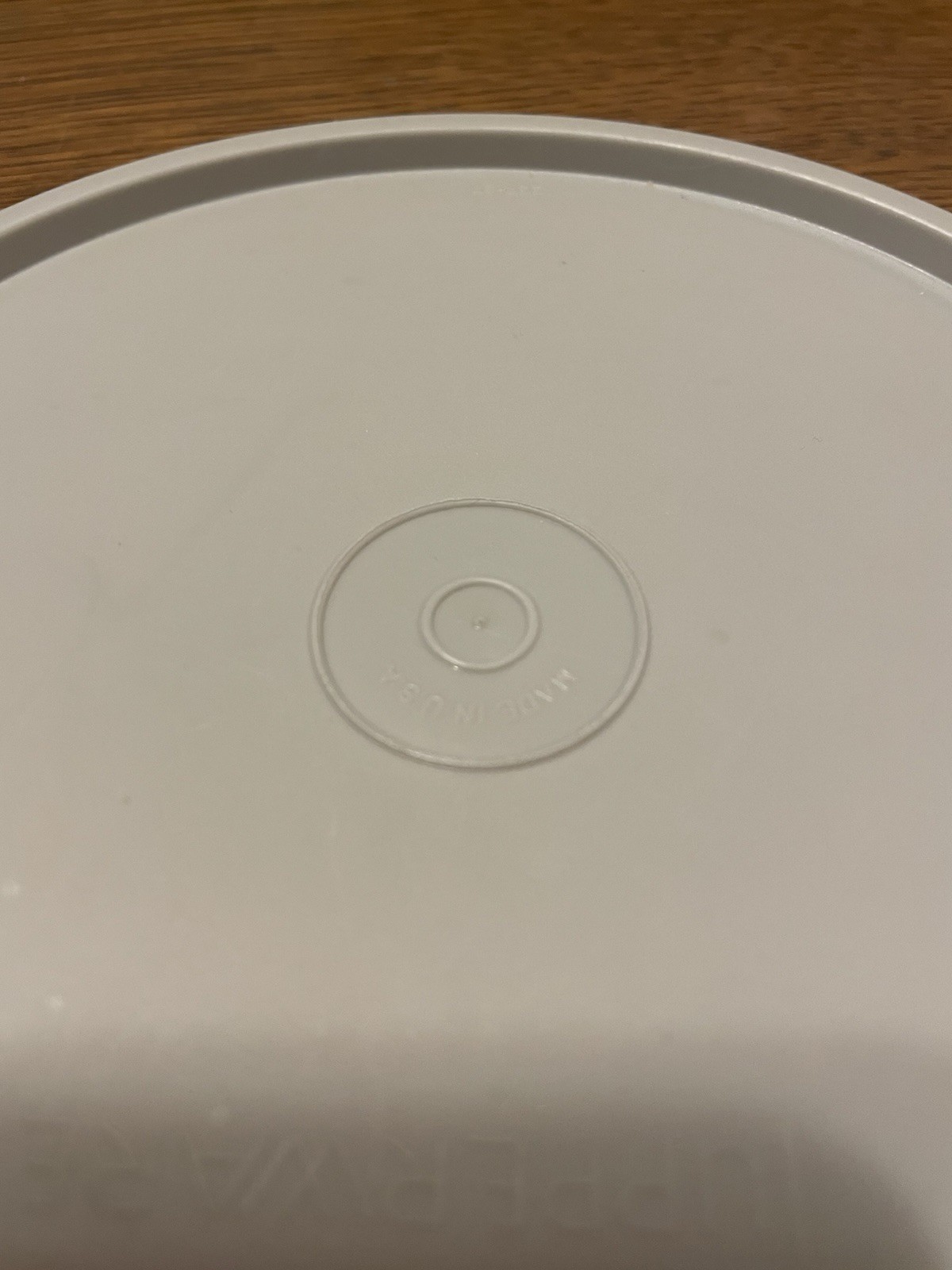 Tupperware Replacement Lid Round Gray 6.5″ #227-27